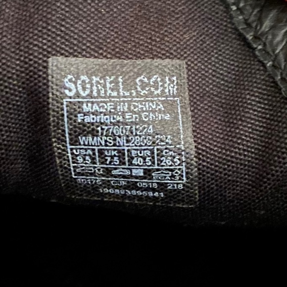 Sorel Lolla Cut-out Booties - Picture 6 of 11